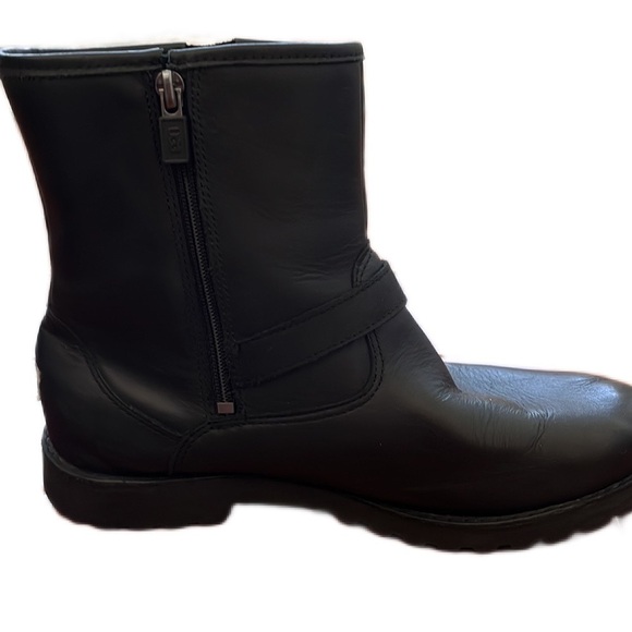UGG Waterproof leather black Moto Boot with zipper Girl Size 6 - Picture 5 of 10